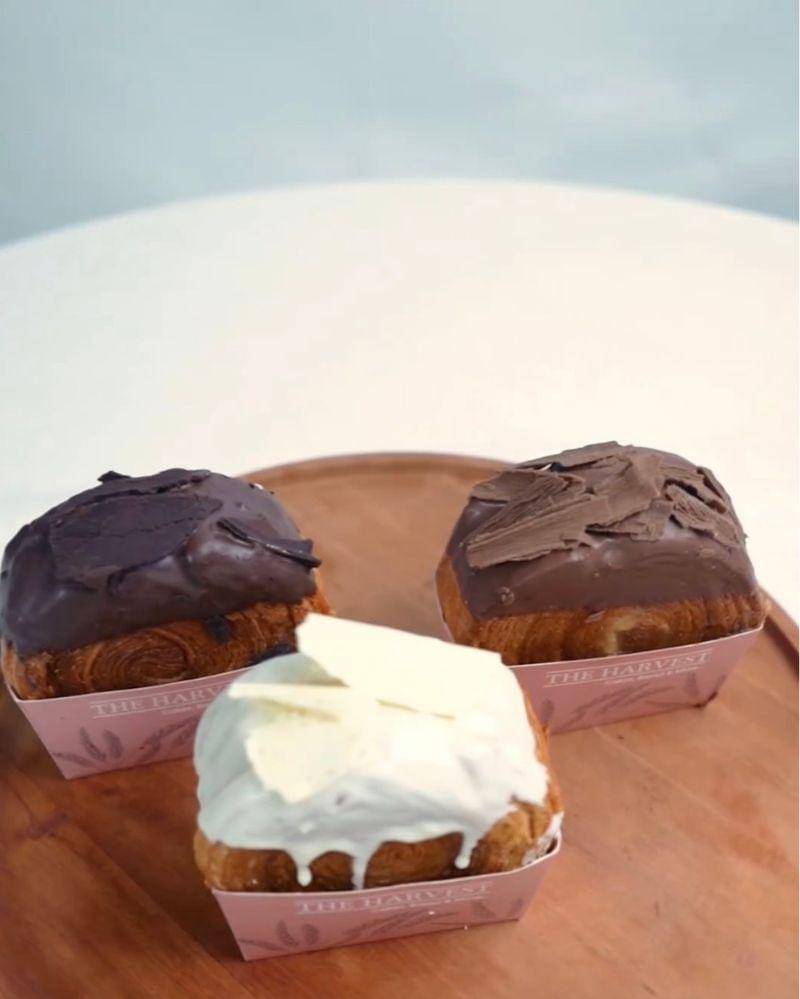 Instagram.com/harvestcakes